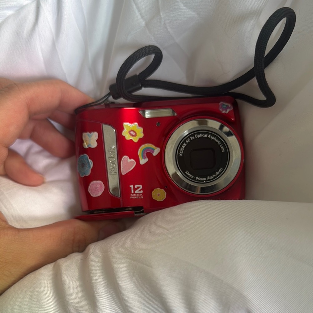 Kodak Red Digital Camera Y2k Digicam